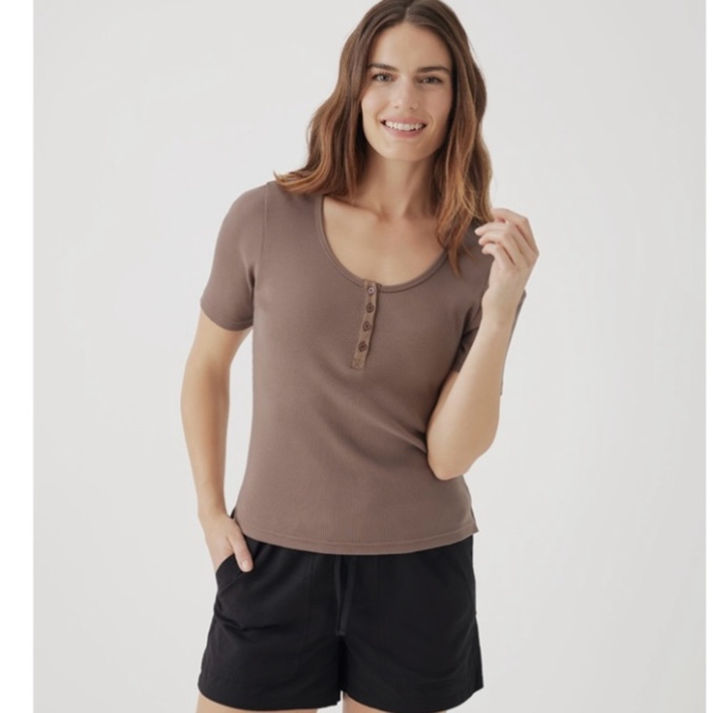 Women's Deep Taupe Favorite Rib Henley Top L